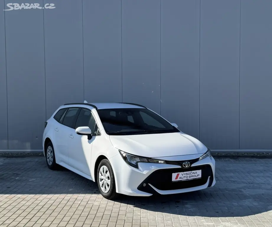 Toyota Corolla, 1.8 Hybrid e-CVT, servis, DPH